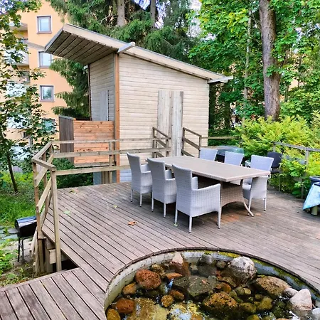 2-3 & Terrace & Balcon Lägenhet Esbo