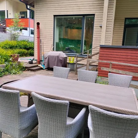 Lägenhet 2-3 & Terrace & Balcon Esbo